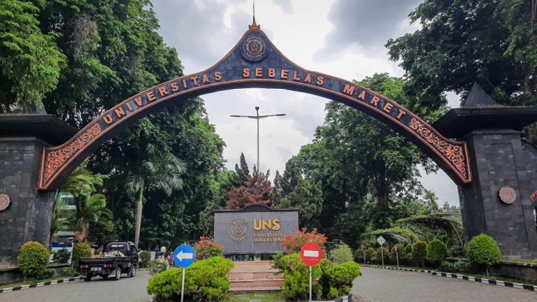 UNS-Universitas-Sebelas-Maret-Solo
